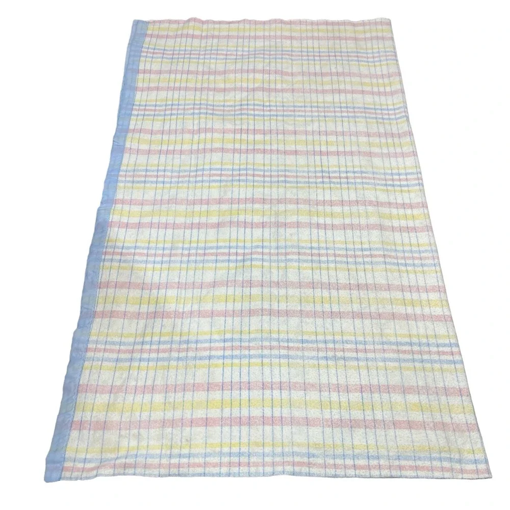 Vintage Pride in America‎ Blanket Blue Plaid Satin Trim Acrylic By Patricia P